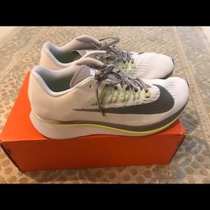 Nike Air Zoom Fly SP whit atmosphere grey vault